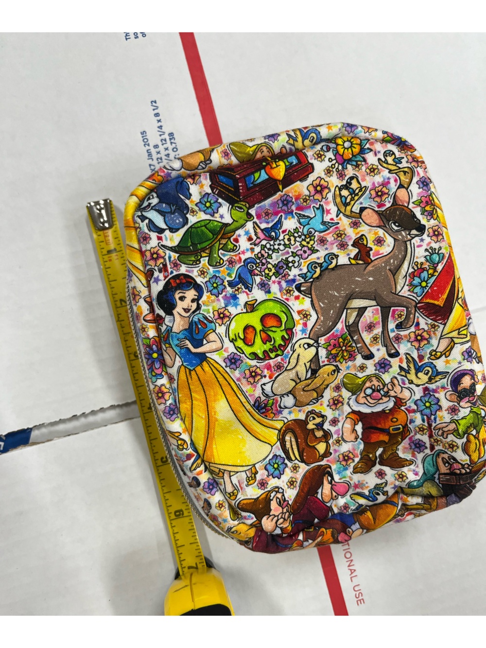 Disney Snow White Inspired Pouch - Picture 11 of 12